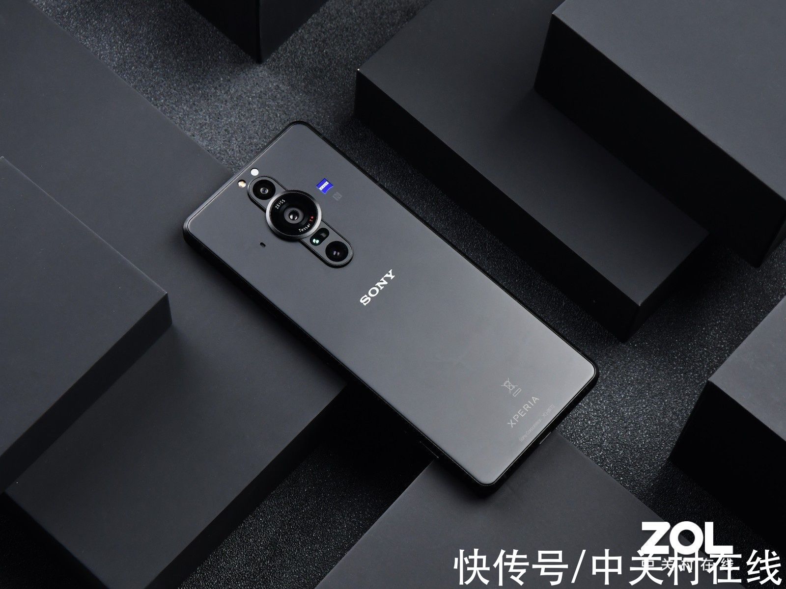 一万多的微单手机长啥样 索尼Xperia Pro-I图赏