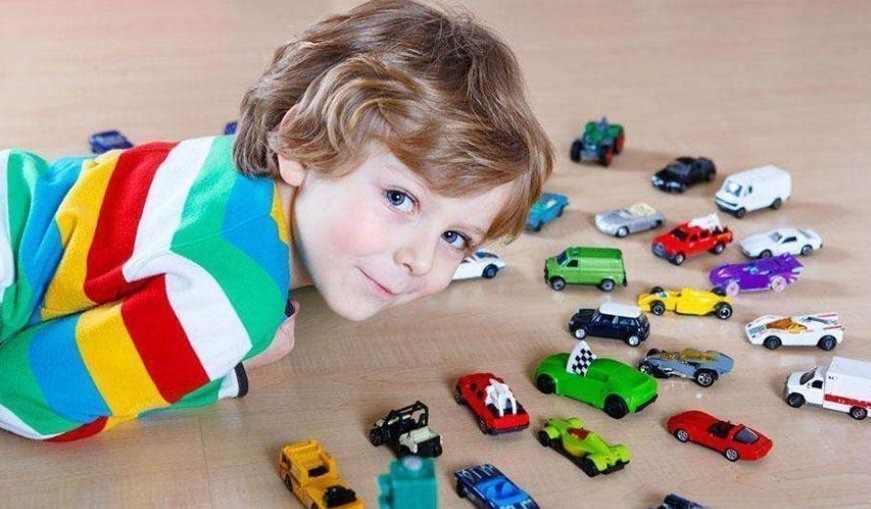 后羿射日|孩子在家表演“后羿射日”,箭刚出手,父亲从微笑转为崩溃