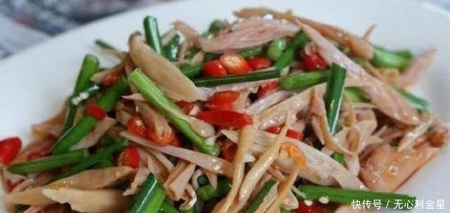 美食酸辣鹅肠,凉拌豇豆,芹菜炒腊肉,椒盐大虾