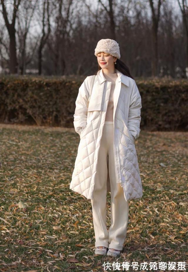 保暖 羽绒服配打底裤已过气,现在流行豆腐裤和鲨鱼裤,保暖时髦两不误