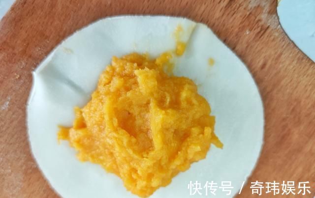 红薯|便秘就怕这食材,吃一碗相当慢跑半小时,三天两头吃,肚腩变小了