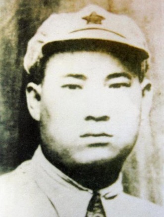 习凌霄|他9岁入武当习凌霄剑法,打破日军不可战胜神话,见首长不用敬礼