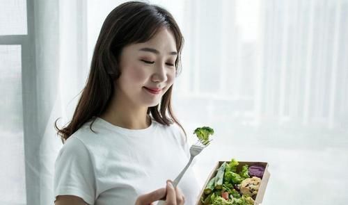 睡眠|在怀孕中后期,孕妈会变得睡眠不足,这几件事可以缓解