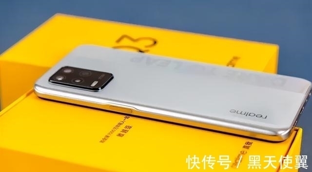 q3|最能打的千元5G手机，120Hz+5000毫安+液冷散热，红米也得矮一头