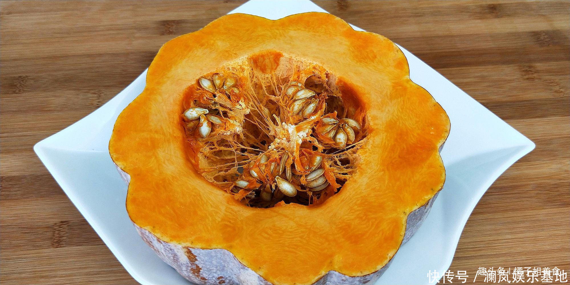 南瓜饼|我家南瓜从来不煮,1斤南瓜1勺白糖,秘制一做,一次做15个不够吃