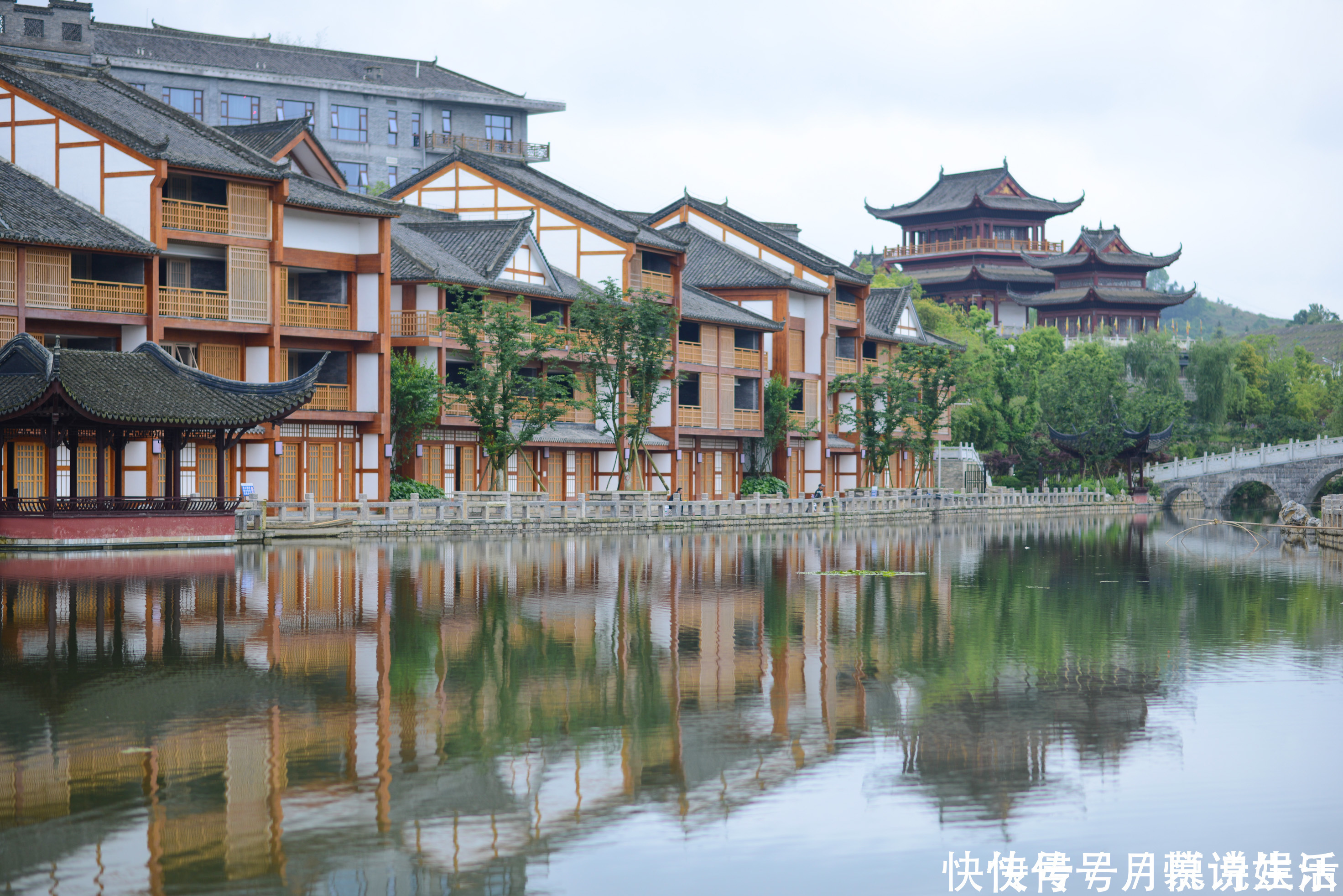 古邑|贵州一座千年古镇，门票免费风景美，还私藏了世界最大的木质戏楼