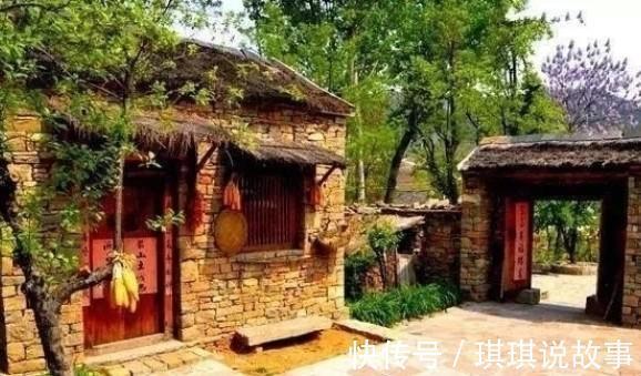 中庸之为德也&俗语“三块石头门前放,家顺财发人兴旺”有道理吗