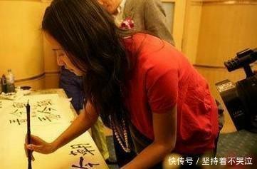 书法!徐静蕾被称书法才女,书法迷倒众人,字体被方正字库天价收录!