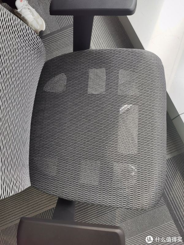 人体工学|300元的人体工学椅真的好用吗?每个人都需要?