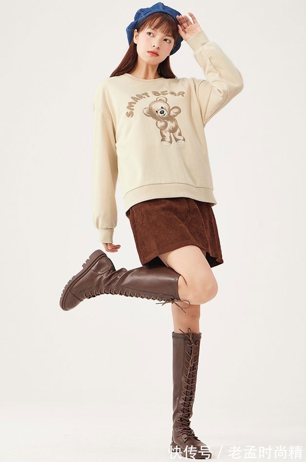 穿搭 可可爱爱的小熊卫衣,冬季日常穿搭,让你更加甜美可人