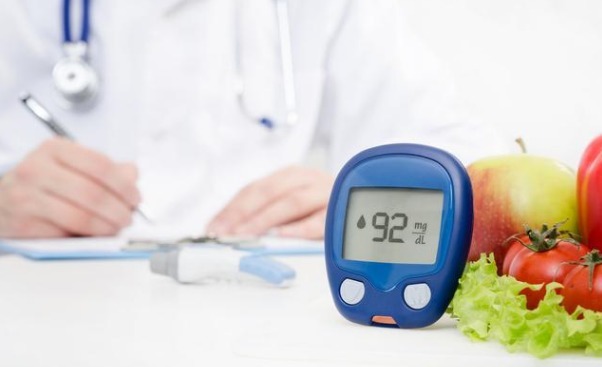 糖尿病人|空腹血糖12.8，餐后血糖20以上高不高怎么办医生为你全面介绍