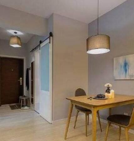 邻居家|客厅和阳台要不要做隔断?看完邻居家装修,后悔我家装早了