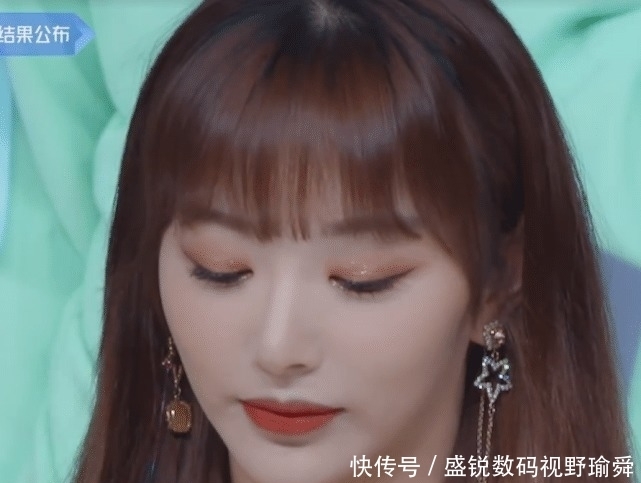 许佳琪|青你2许佳琪持续留B班,孔雪儿冒出一句话过于真实,无需再装