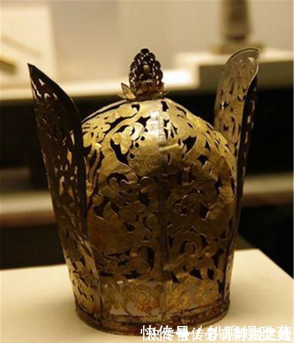 盗墓笔记&内蒙发现千年古墓,墓室里满堂的金玉财宝,专家:价值堪比皇陵