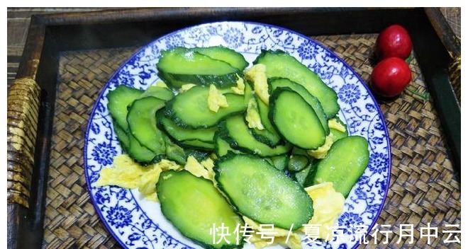 青菜|不管炒什么青菜，教你1招，菜叶又绿又鲜，清脆爽口！