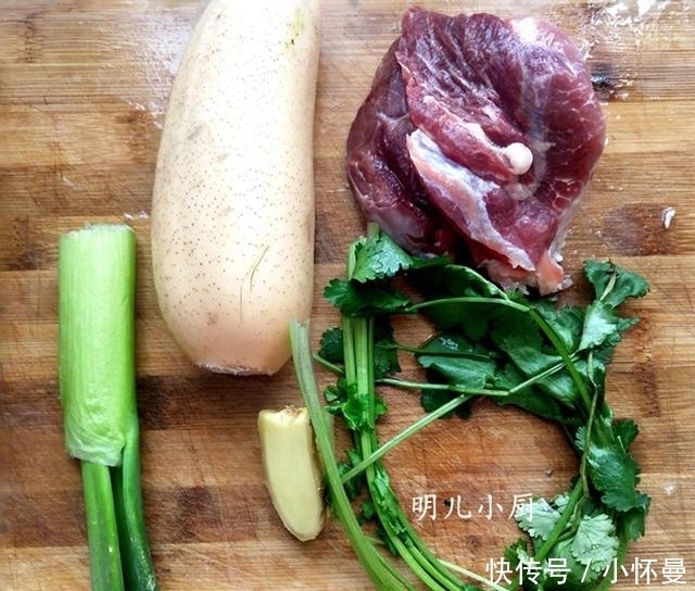 春天它是宝,用来包饺子,减肥祛火养容颜,皮薄馅大不腻口,好吃