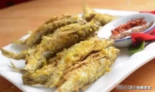 小鱼|继花生米后,中国又一道“下酒菜”走红,鲜香美味吃了还想吃