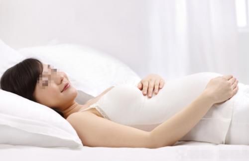 孕妇枕|平躺睡觉,胎儿啥感受?孕妈知晓后很心疼,附孕期不同阶段的睡姿