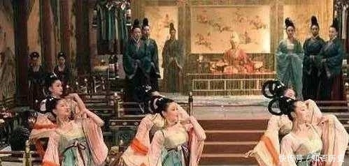 猪圈|这只是一个破旧猪圈,为何会被大量的盗墓贼盯上,真相令人吃惊!