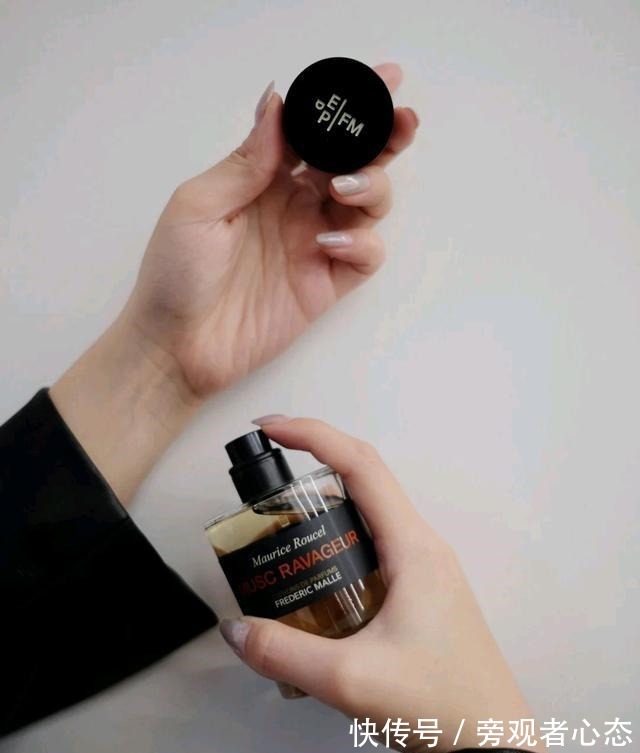 香水|女孩子香水别乱喷,谨记这4点,香味更持久!