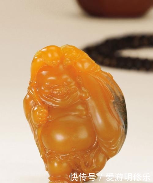 田黄石|田黄冻石在皇帝面前显的十分珍贵,价格自然很高!