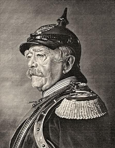 三帝同盟|德国宰相俾斯麦,是如何通过各种条约,把欧洲皇帝们耍得团团转的?