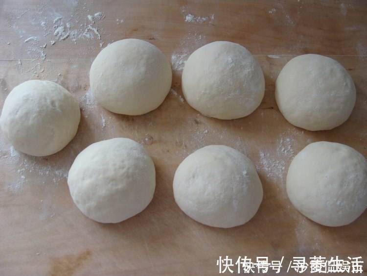 面粉|发面时,不要只懂放酵母,多加一料,20分钟轻松发到两倍大