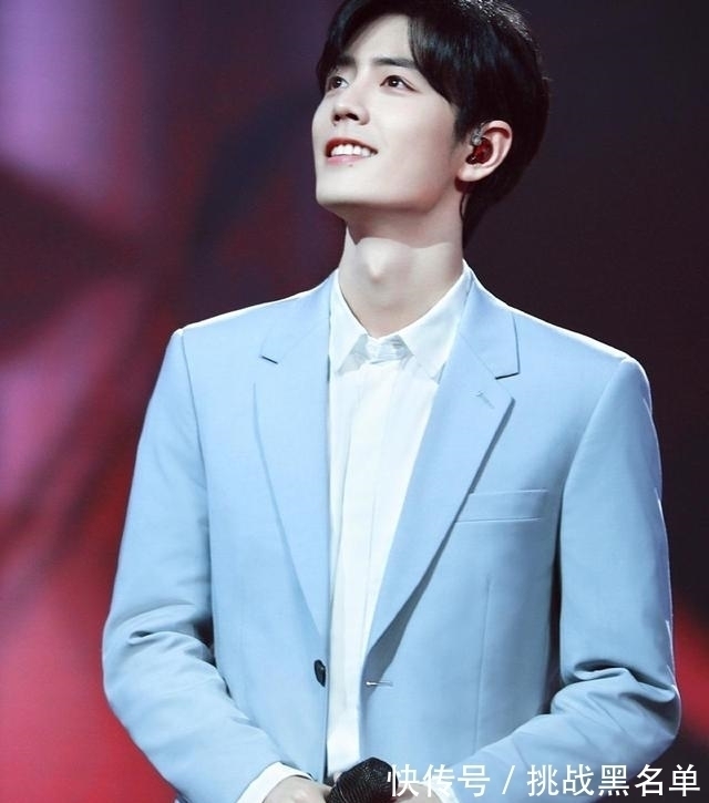 肖战最新短片播放量突破2000万，品牌方也赶来助阵，粉丝很惊喜