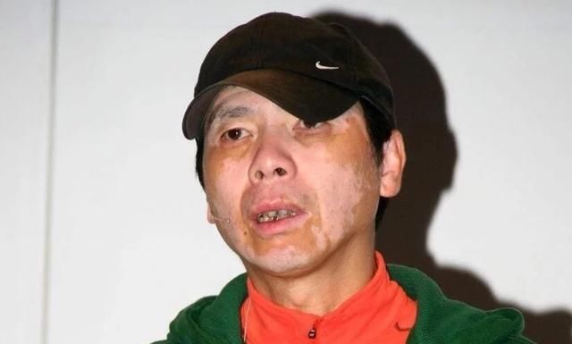 冯小刚书法写出“瘦金体”神韵,马未都也称赞冯导人帅字好