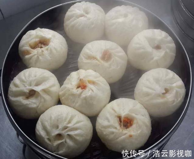 老板|蒸包子时,别直接上锅蒸,包子铺老板教我这样做,又香又软不塌陷