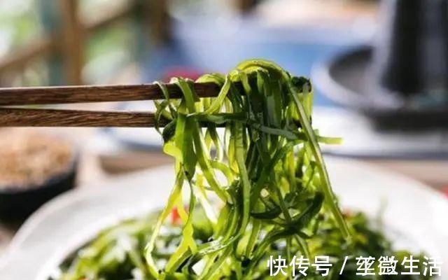 尿酸|若尿酸升高,建议“少吃3水果,少碰4蔬菜”,或许能帮你稳定尿酸