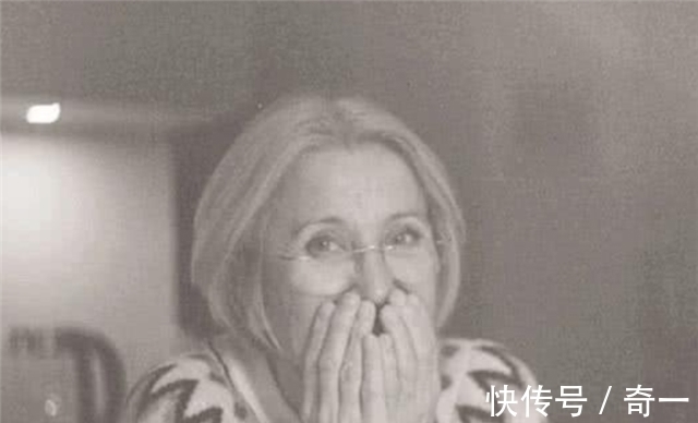 斯韦特兰娜·捷列茨$女画家画一幅“鬼画”,先后卖出3次却都被退回,最后被列为禁画