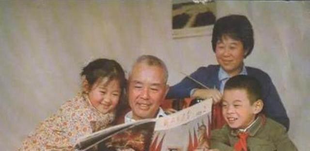 回大陆|先进战机刚配发5年，他第一个驾机飞回大陆，说的1句话令人感动！