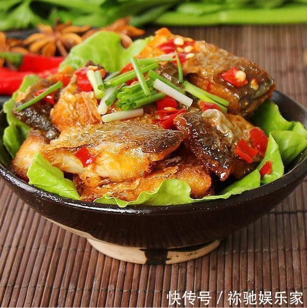 剁辣椒|美食推荐家常土鳝,香辣鱼块,花甲鸭煲,爆炒猪耳朵的做法
