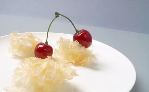 芹菜|女性害怕老太快,可以多吃3种食物,排毒养颜,有益健康!