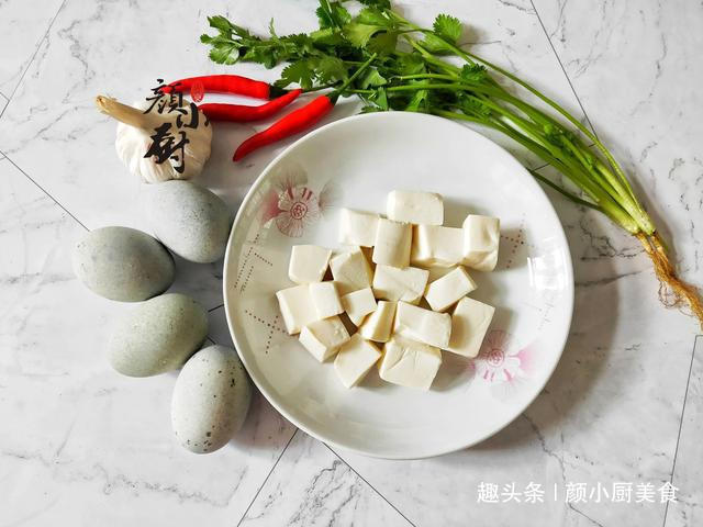 散花|切皮蛋时,万万别直接下刀切,多加这一步,不沾刀、不散花