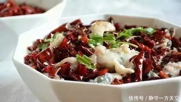 鲜嫩|水煮鱼的做法,又香又辣,肉质鲜嫩!