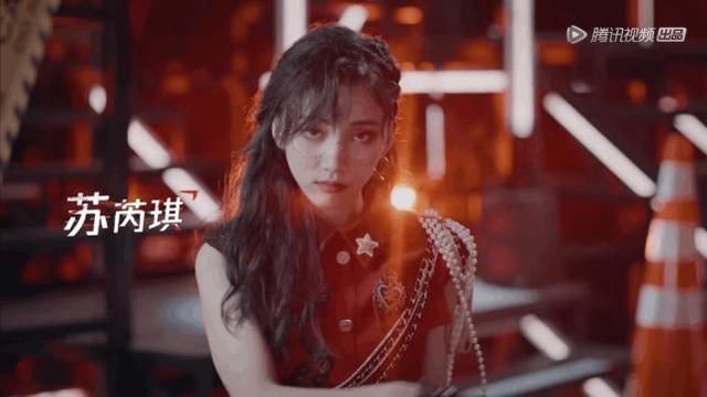 周震南不关注硬糖少女,却关注了淘汰的她,网友真不知道咋想的