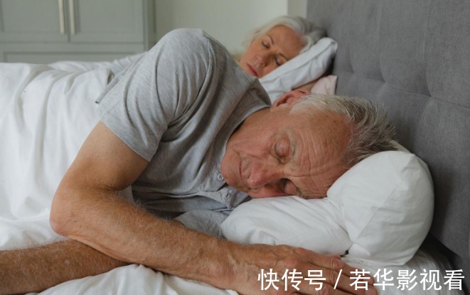 睡眠时间|4种烂肝的蔬菜已公布，医生提醒：肝不好的人，尽量别端上餐桌