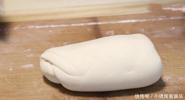 蒸馒头,只加酵母就大错特错了,教你蒸出又香又白蓬松柔软的馒头