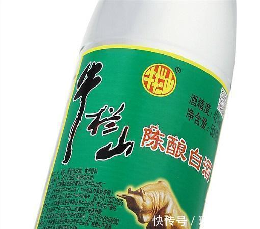 牛栏山|明明是酒精勾兑酒为什么标注“陈酿”15元一瓶牛栏山二锅头喝的人还不少!