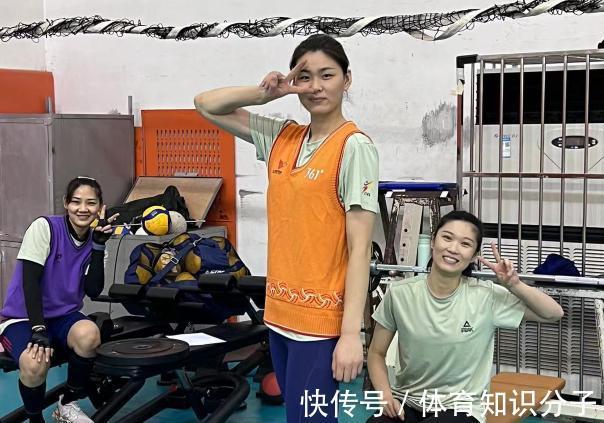 孙杰|山东女排已集结开训,安家杰恐助球队腾飞,急需明确队伍核心