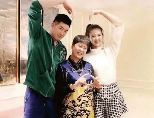 休养生活|张常宁夫妇跨年夜撒狗粮!别墅婚房装修奢华大气,婆家资产上亿