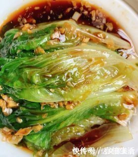 做蚝油生菜,先放蚝油还是后放蚝油?顺序错了很难吃,营养流失