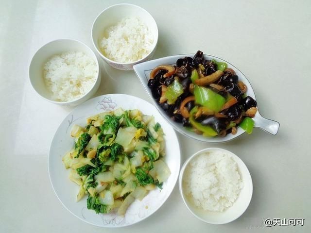 我家周末三餐，小炒肉配粗粮，营养美味贴秋膘，健康过秋天