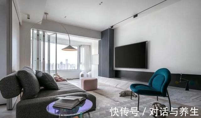 孔雀绿|都市女性的家,98㎡黑白灰中穿插孔雀绿和淡粉色,成熟又少女!
