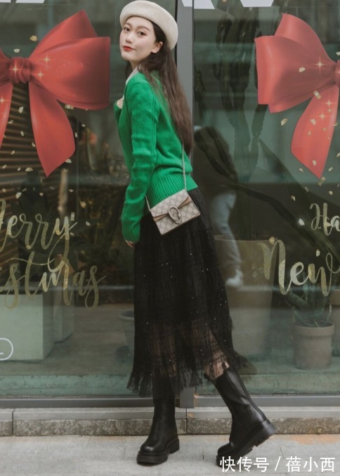 半身裙 还是穿“针织衫”最简约时髦,学会这几种搭配,骨子里透着高级感