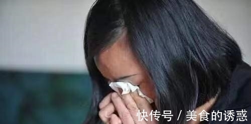 情绪|因吃奶咬疼妈妈，脸被妈妈刺成“大花猫”的男婴，4年后怎样了？