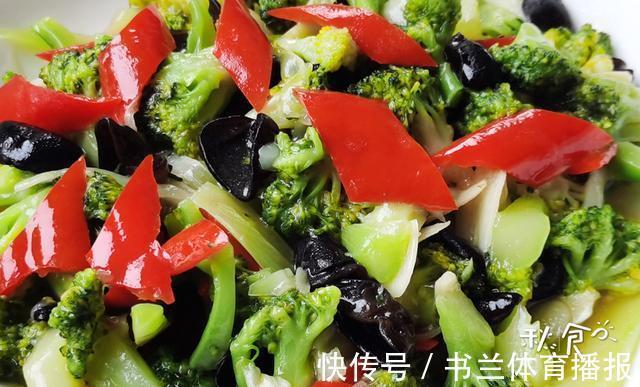 用料|西兰花咋做才能翠绿入味,做法用料有讲究,学会你也能宅家做大厨