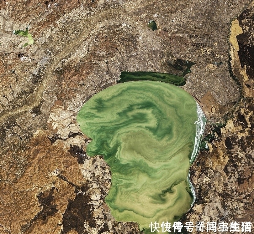 淡水 中俄东北边界出现了一块“大翡翠”？美国卫星在经过时意外发现